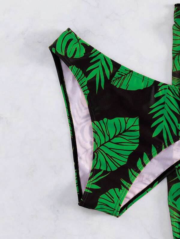 Conjunto Biquíni Meia Taça Pareô Com Franjas Folhagem Resort